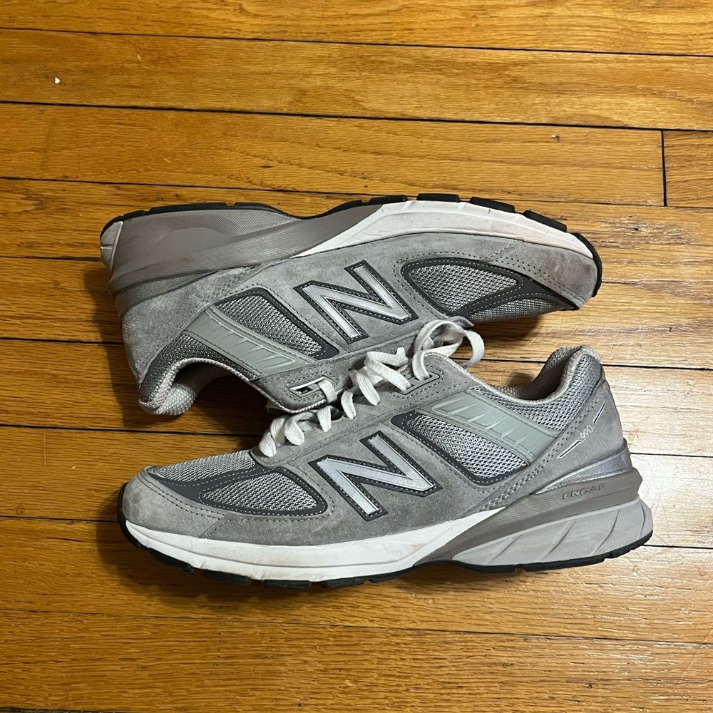 New Balance 990v5 Grey  made in USA  9.5 Very good condition